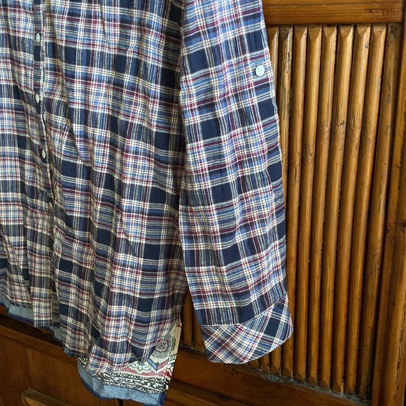 Altar’d State Women’s Shirt - Picture 6 of 12